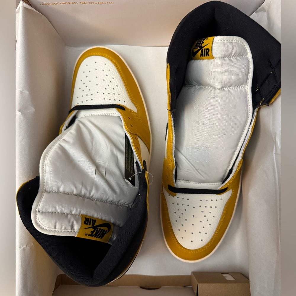 Men’s Air Jordan 1 Retro High OG Yellow Ochre - Picture 3 of 4